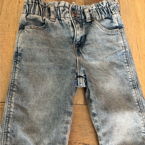 GAP Kids paperbag Jeans - Picture 2 of 3